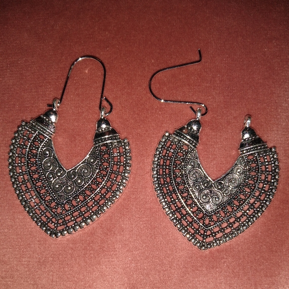 Big Filigree Heart Hoop Earrings Silver Bohemian Tribal Indie Boho Huggie Hoops - Picture 3 of 8